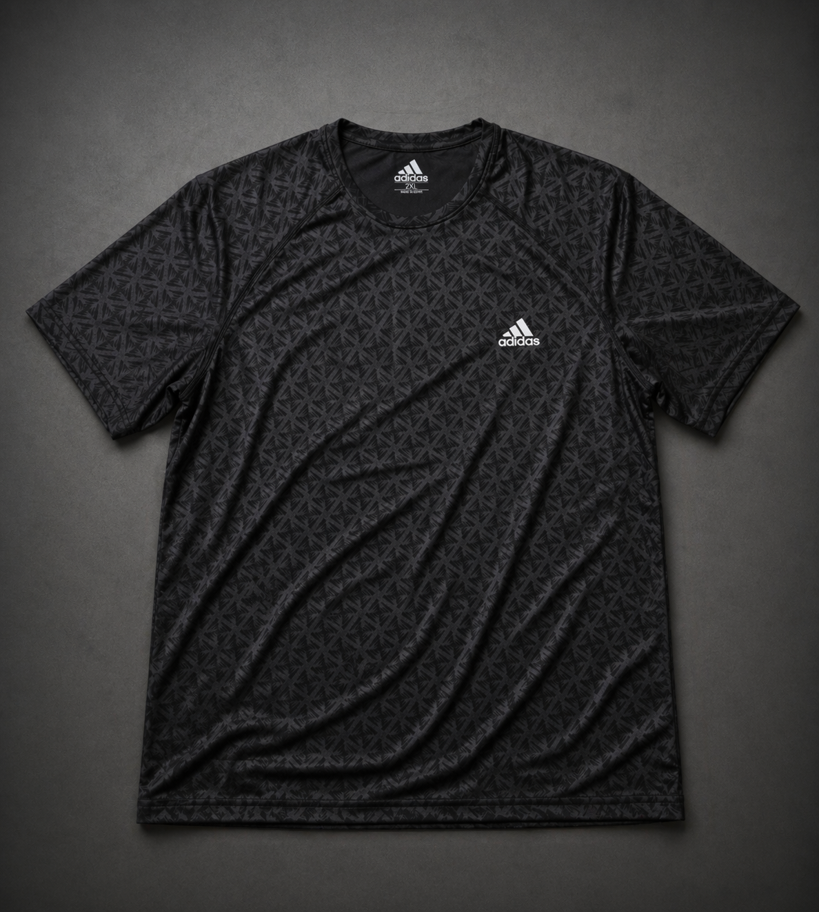 file_000000000ad8722f8e584f3f44860fb6 Adidas Special Size round t-shirt - Image 1